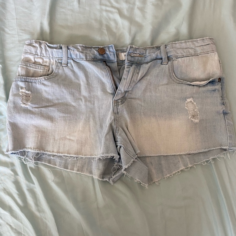 light blue distressed shorts